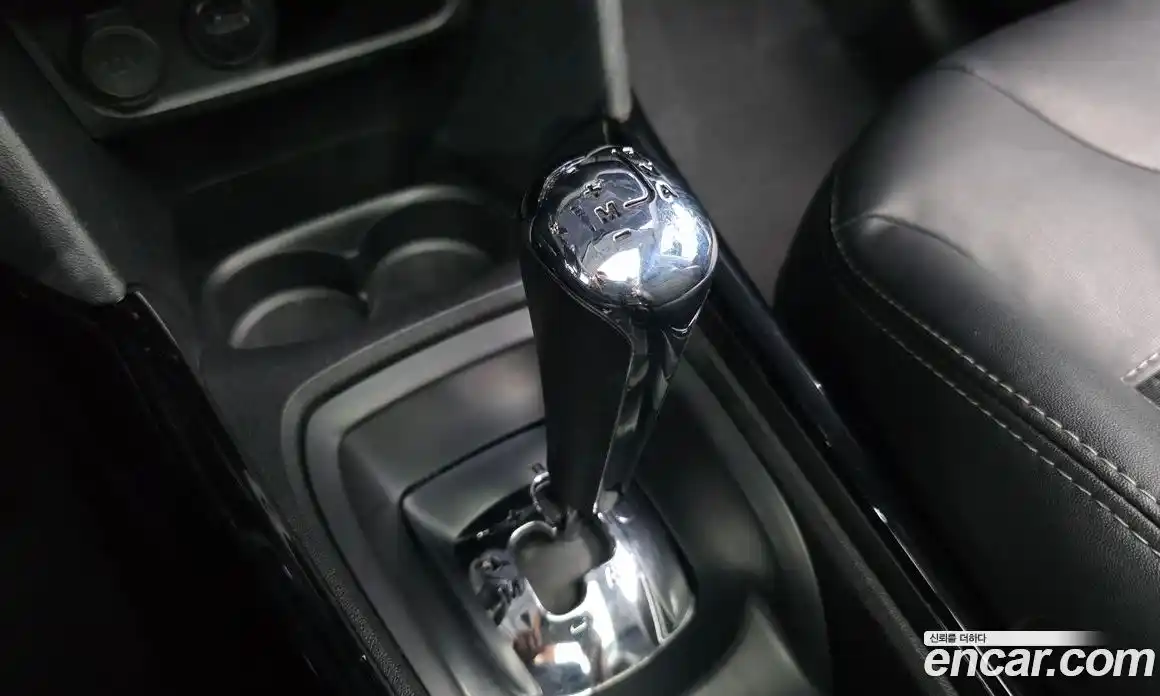 Peugeot 2008 2016 1.6 автомат (гидро), фото 9