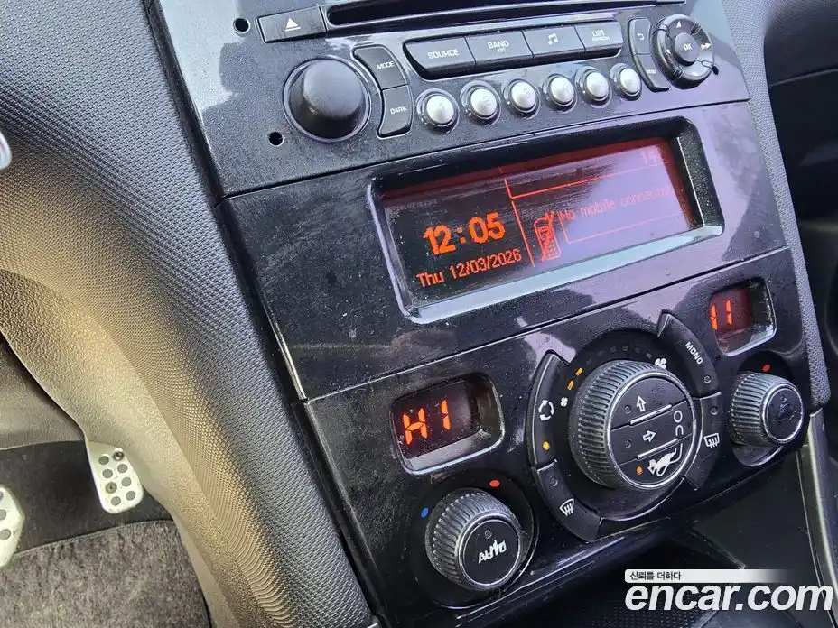 Peugeot 308 2014 1.6 автомат (гидро), фото 15