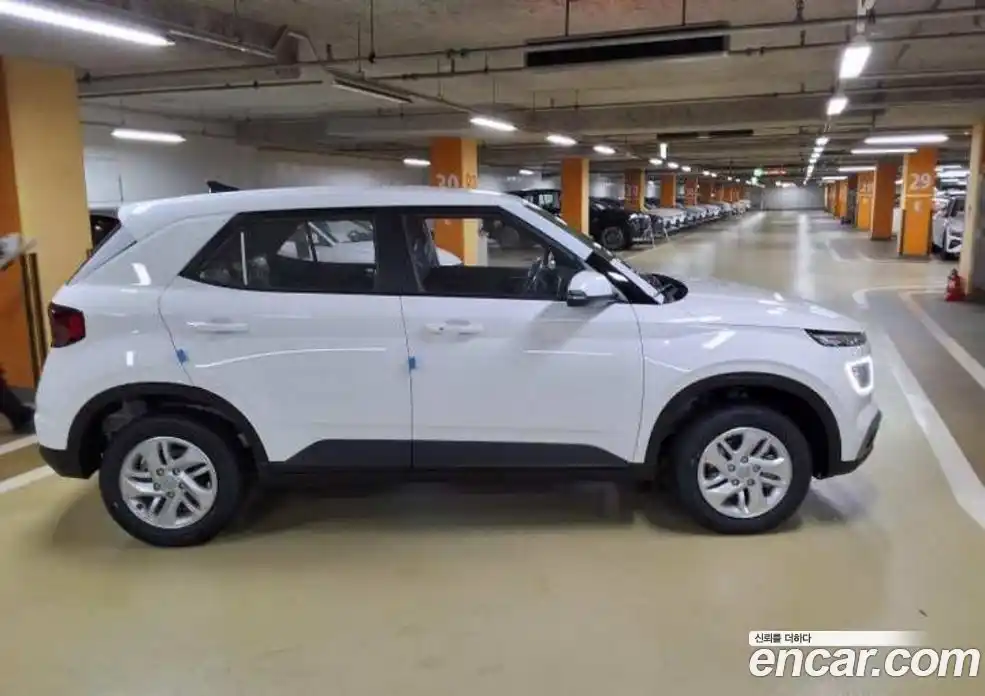 Hyundai Venue 2026 1.6 автомат (гидро), фото 12