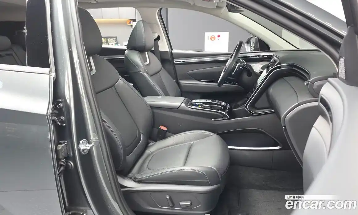 Hyundai Tucson 2022 1.6 автомат (гидро), фото 11