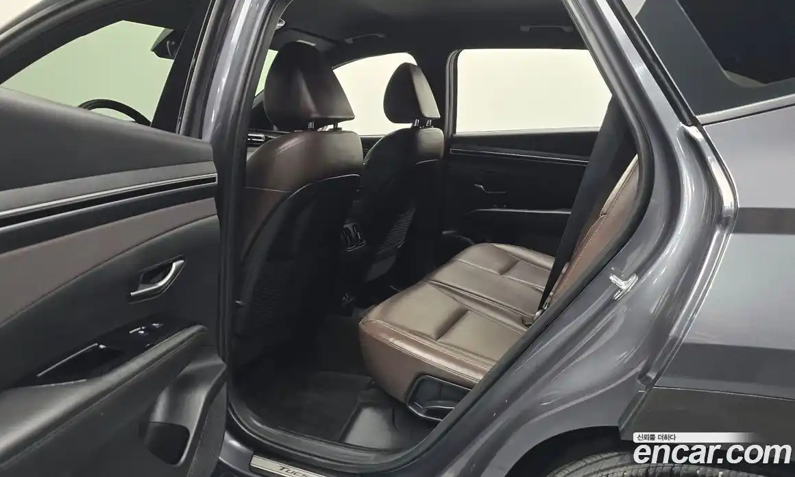 Hyundai Tucson 2022 1.6 автомат (гидро), фото 12