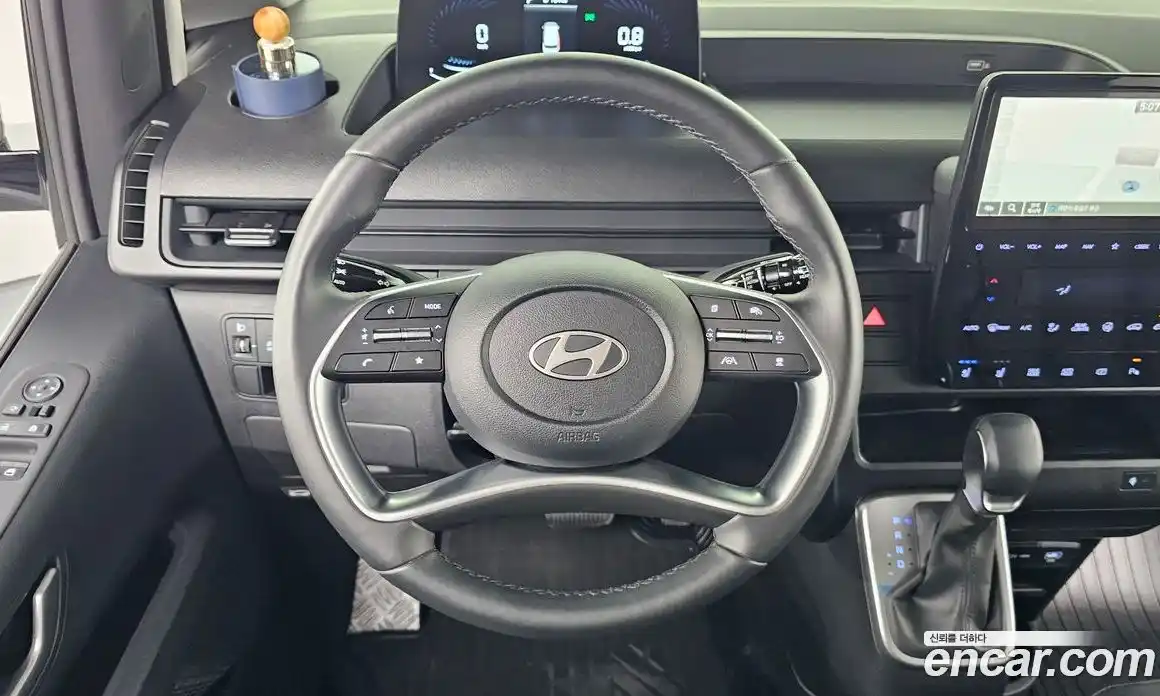 Hyundai Staria 2024 2.2 автомат (гидро), фото 13