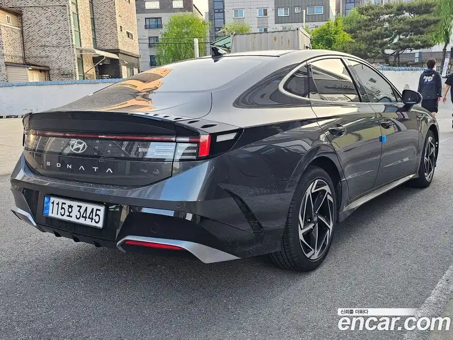 Hyundai Sonata 2024 2.0 автомат (гидро), фото 4