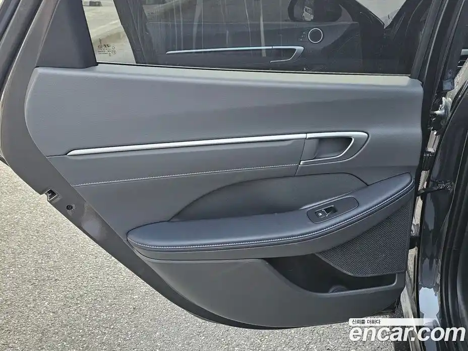 Hyundai Sonata 2024 2.0 автомат (гидро), фото 8