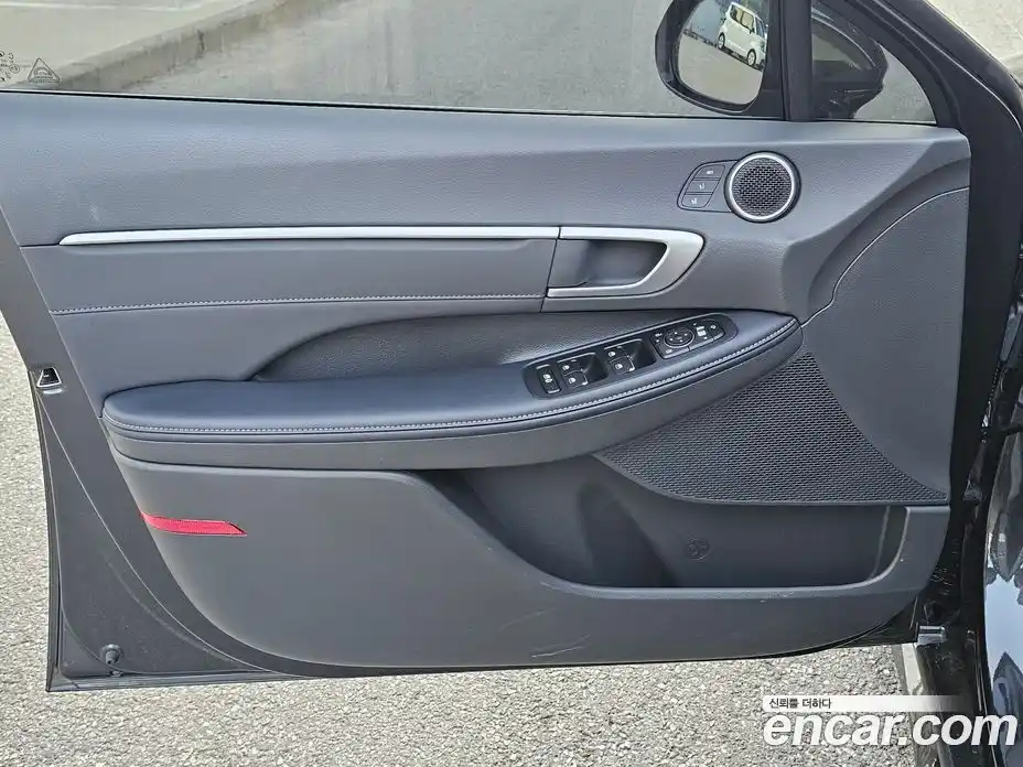 Hyundai Sonata 2024 2.0 автомат (гидро), фото 9
