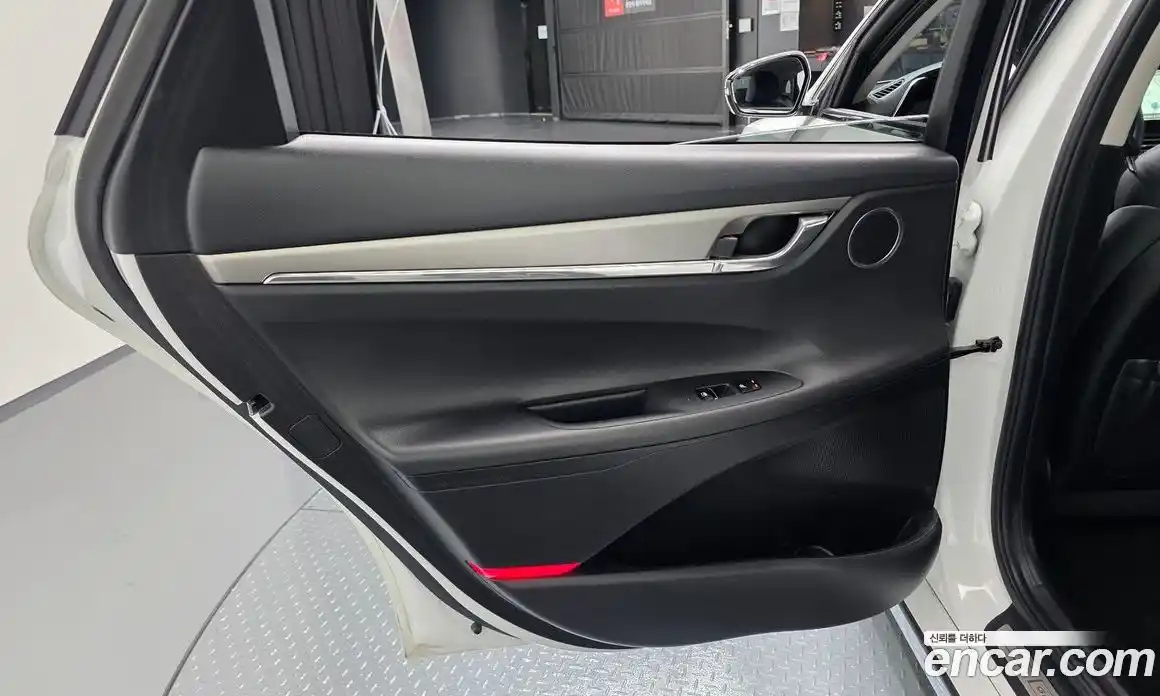 Hyundai Grandeur 2021 2.5 автомат (гидро), фото 14