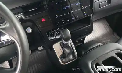 Hyundai Staria 2023 2.2 автомат (гидро), миниатюра 12