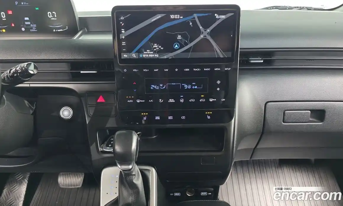 Hyundai Staria 2023 2.2 автомат (гидро), фото 21