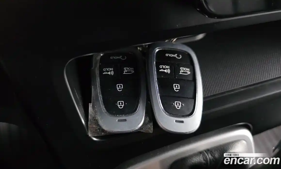 Hyundai Staria 2023 2.2 автомат (гидро), фото 24