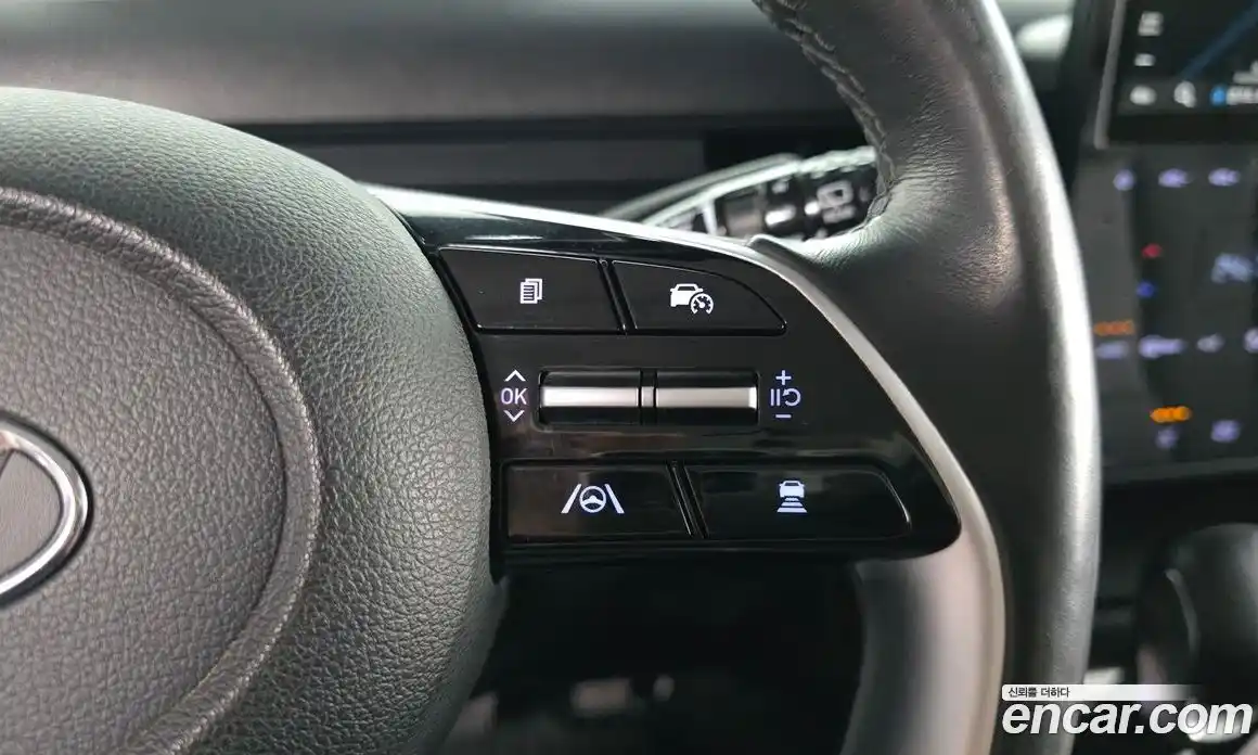Hyundai Staria 2023 2.2 автомат (гидро), фото 26