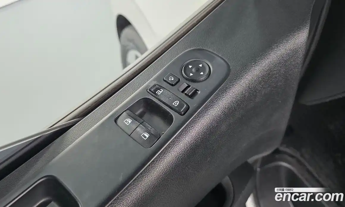 Hyundai Staria 2023 2.2 автомат (гидро), фото 33