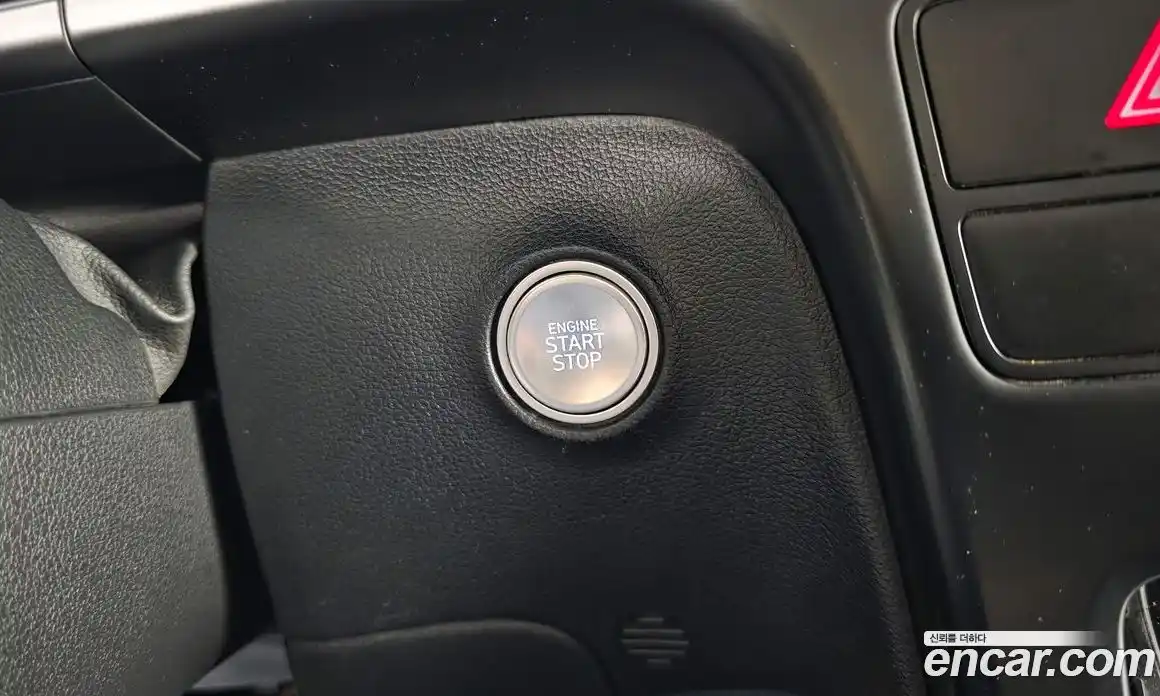 Hyundai Staria 2023 2.2 автомат (гидро), фото 35