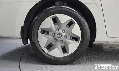 Hyundai Staria 2023 2.2 автомат (гидро), миниатюра 5