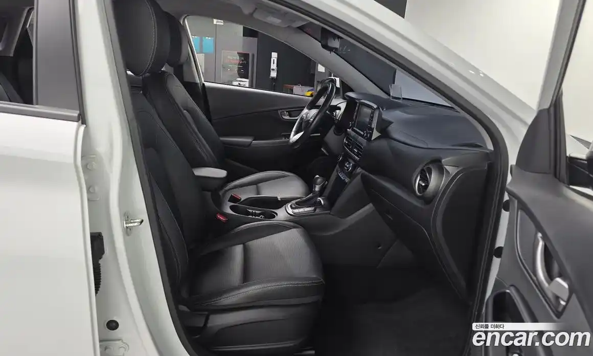 Hyundai Kona 2018 1.6 автомат (гидро), фото 17
