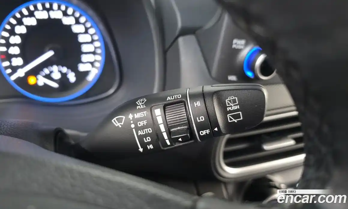 Hyundai Kona 2018 1.6 автомат (гидро), фото 25