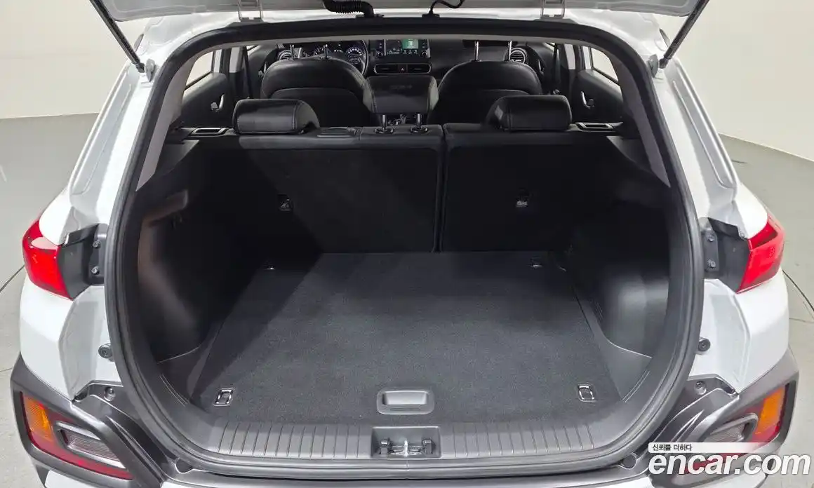 Hyundai Kona 2018 1.6 автомат (гидро), фото 26
