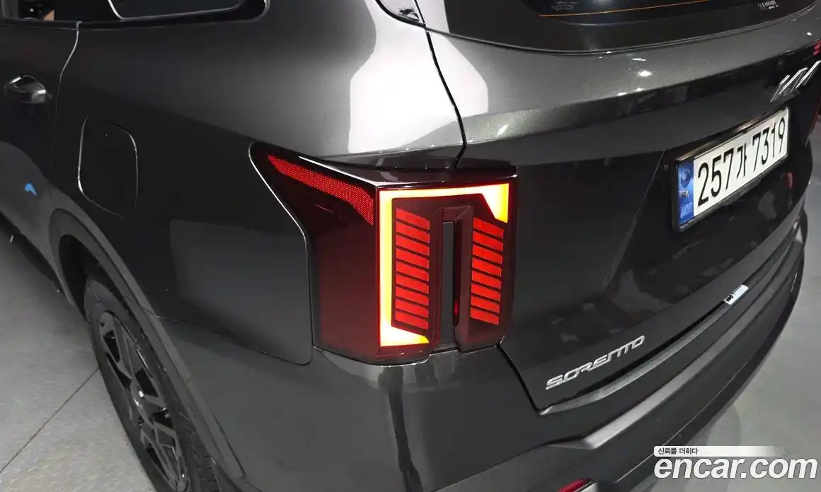 Kia Sorento 2024 1.6 автомат (гидро), фото 9