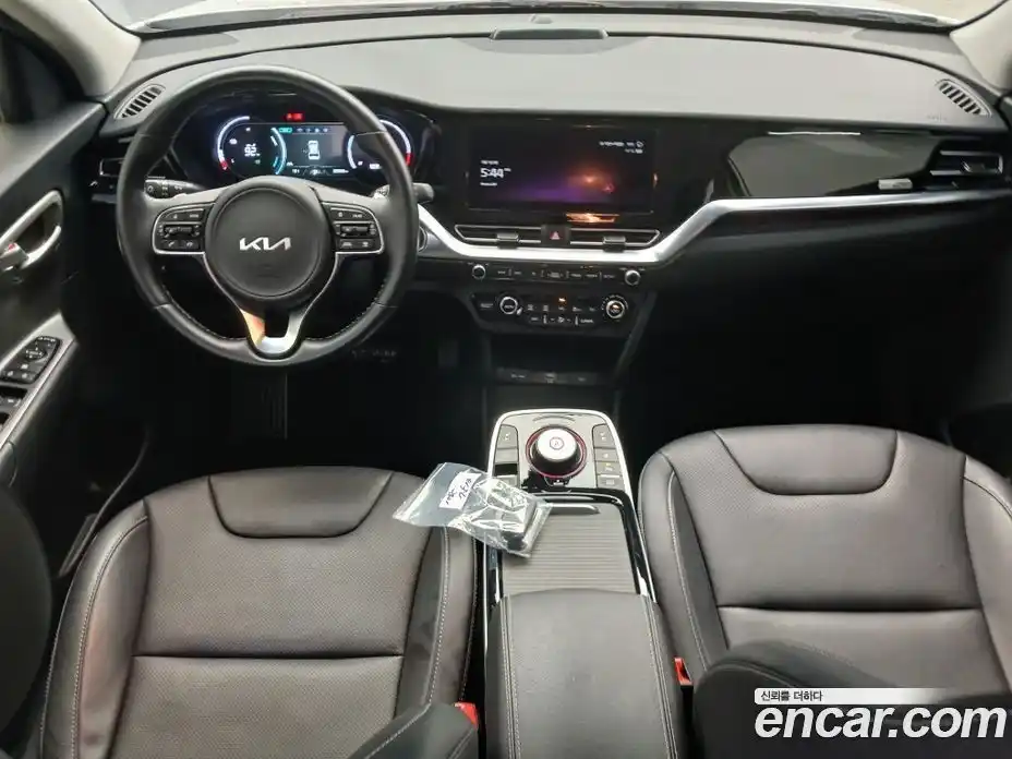 Kia Niro 2022 автомат (гидро), фото 15