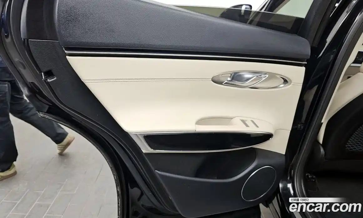 Genesis GV70 2021 2.5 автомат (гидро), фото 15