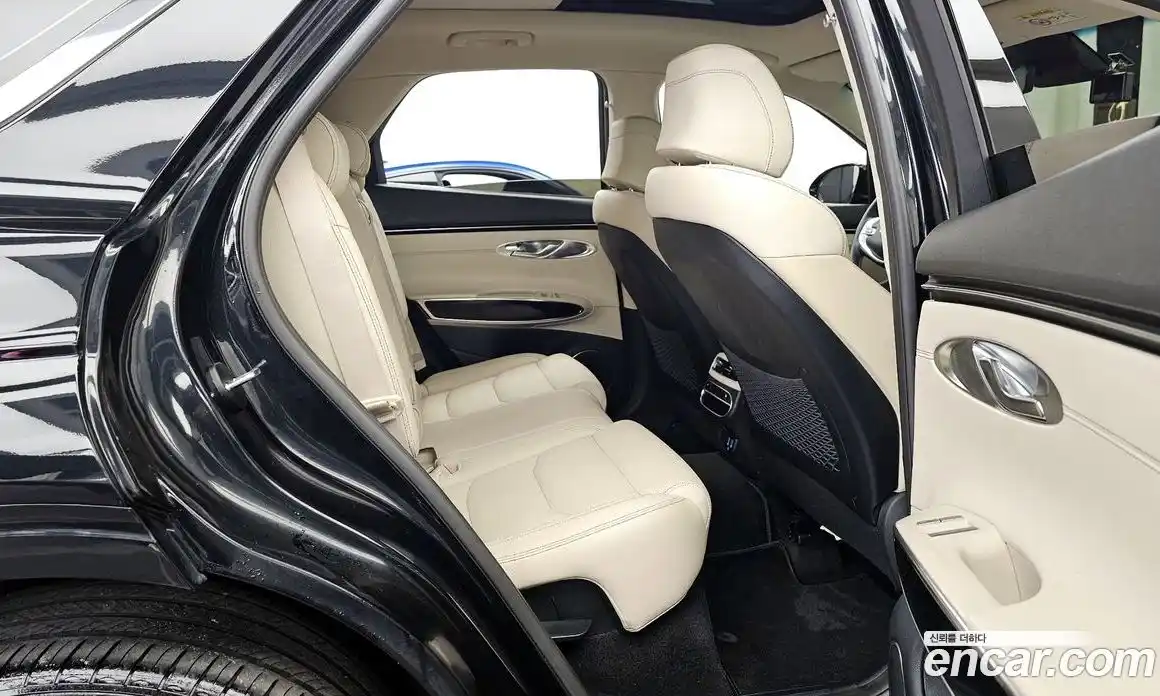 Genesis GV70 2021 2.5 автомат (гидро), фото 18