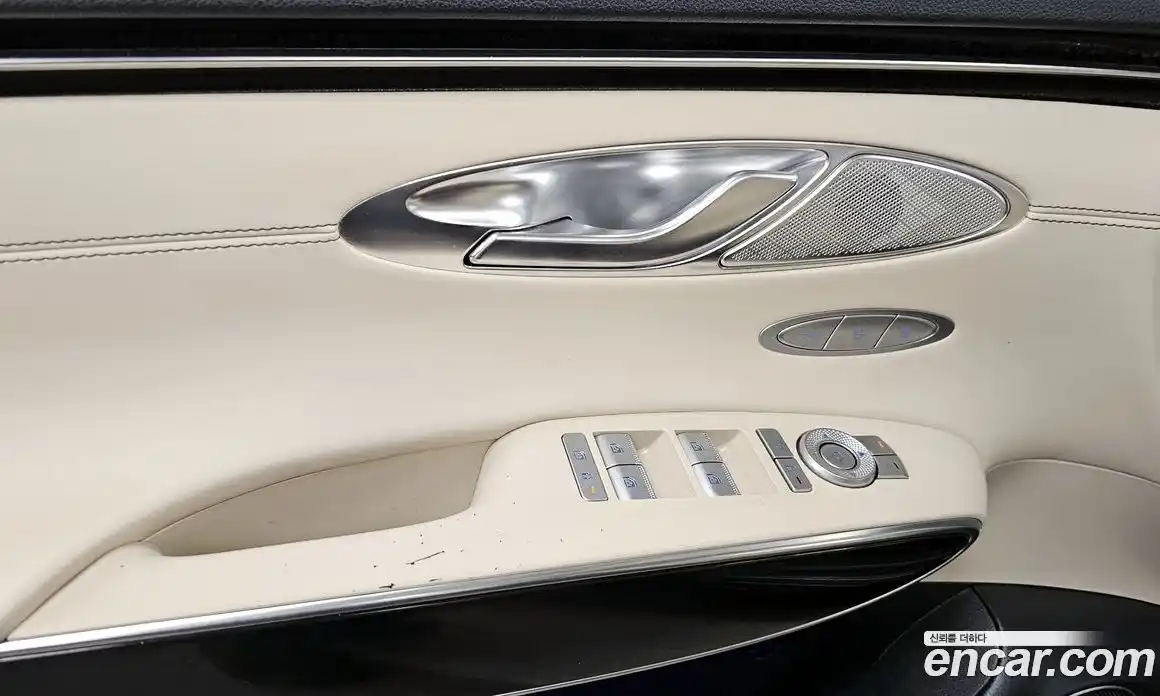 Genesis GV70 2021 2.5 автомат (гидро), фото 32