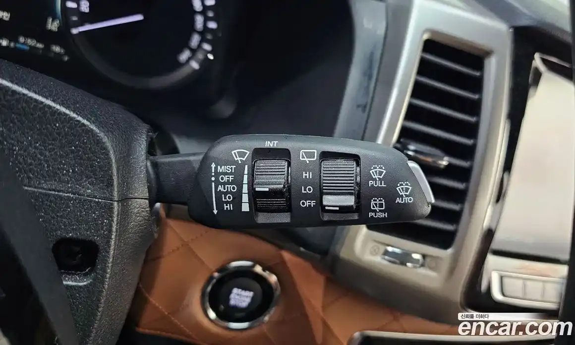 SsangYong Rexton 2018 2.2 автомат (гидро), фото 28