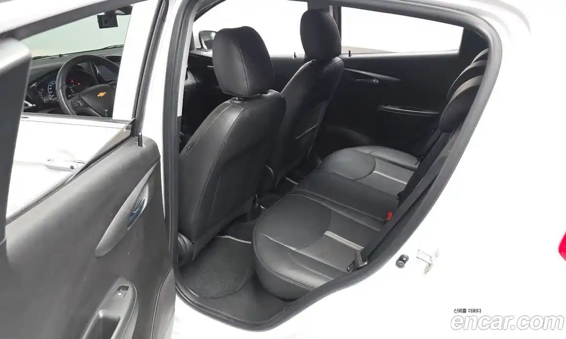Chevrolet Spark 2021 1.0 автомат (гидро), фото 16