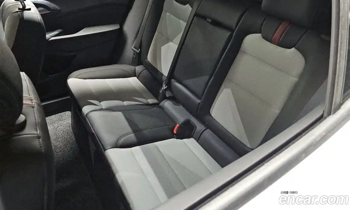 Chevrolet Trax 2024 1.2 автомат (гидро), фото 27