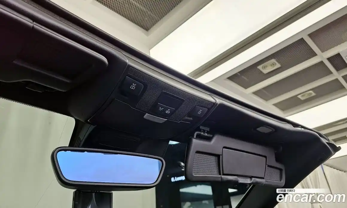 Mercedes-Benz SLC-Class 2017 2.0 гидро, фото 17 Mercedes-Benz SLC-Class 2017 2.0 гидро, фото 17
