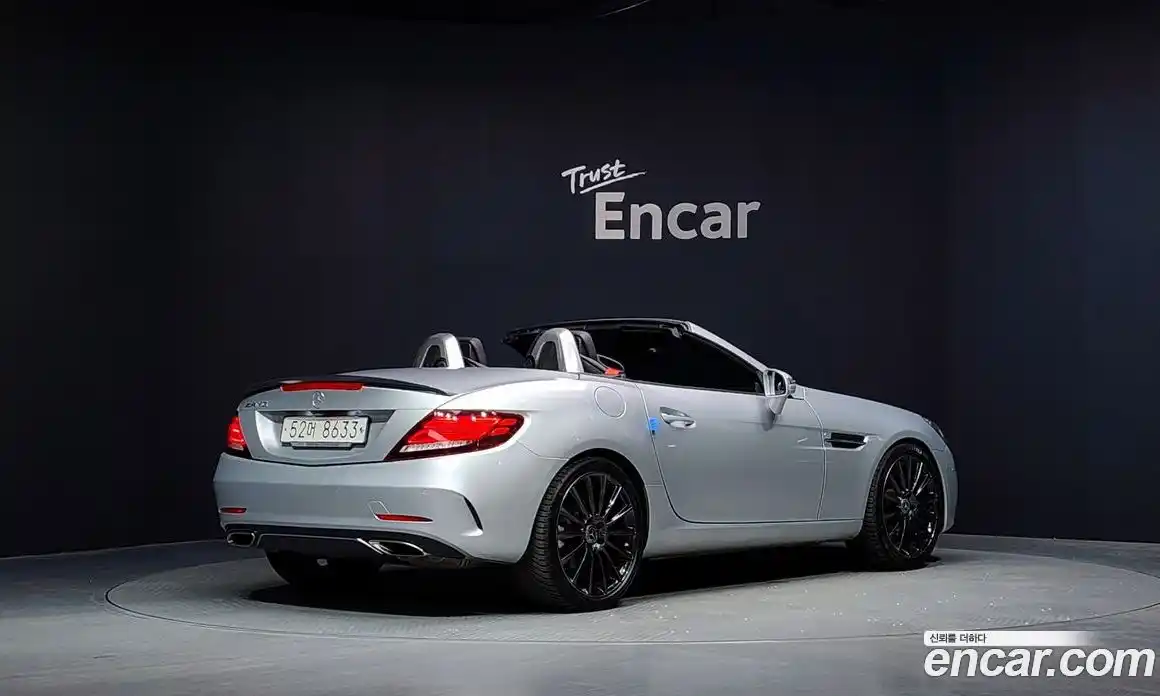 Mercedes-Benz SLC-Class 2017 2.0 гидро, фото 2 Mercedes-Benz SLC-Class 2017 2.0 гидро, фото 2