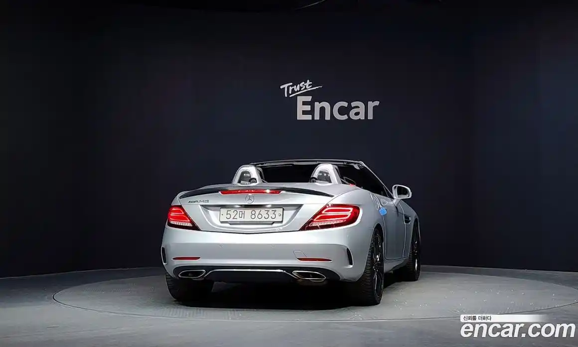 Mercedes-Benz SLC-Class 2017 2.0 гидро, фото 4 Mercedes-Benz SLC-Class 2017 2.0 гидро, фото 4