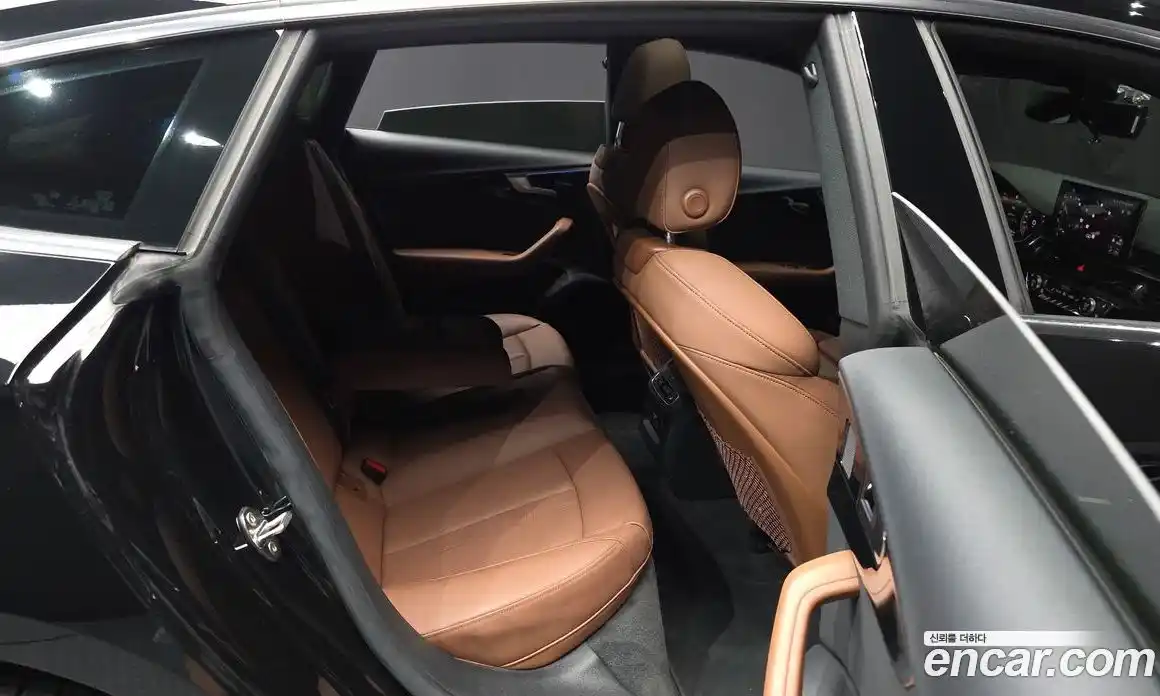 Audi A5 2021 2.0 автомат (гидро), фото 17