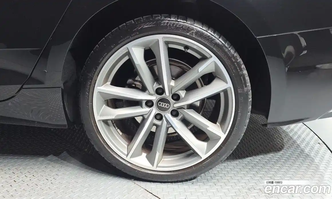 Audi A5 2021 2.0 автомат (гидро), фото 6