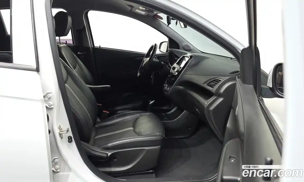 Chevrolet Spark 2018 1.0 автомат (гидро), фото 17