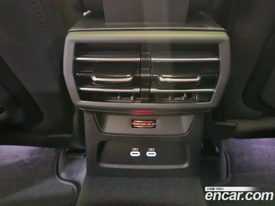 Audi A3 2025 2.0 автомат (гидро), фото 12