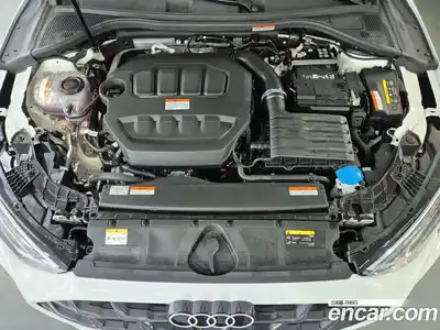 Audi A3 2025 2.0 автомат (гидро), миниатюра 6