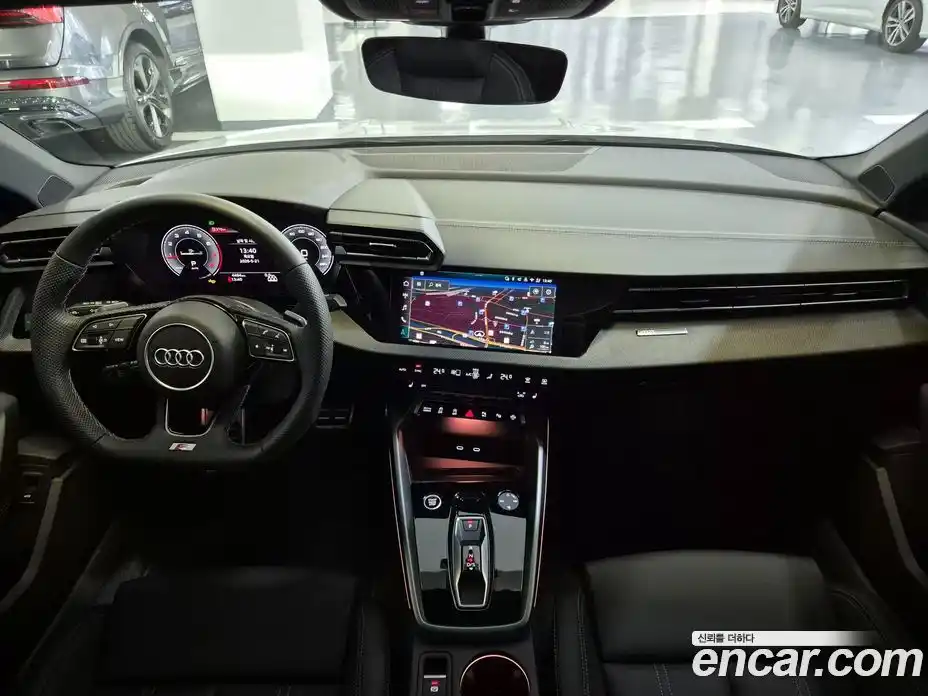 Audi A3 2025 2.0 автомат (гидро), фото 7