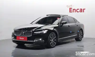 Volvo S90, 2023, 32 730 км