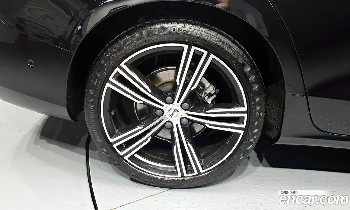 Volvo S60 2021 2.0 автомат (гидро), фото 5