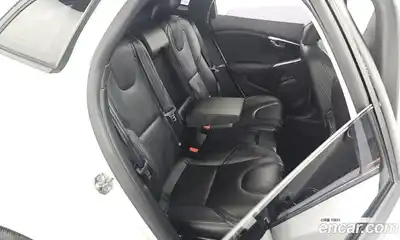 Volvo V40 2016 2.0 автомат (гидро), миниатюра 11