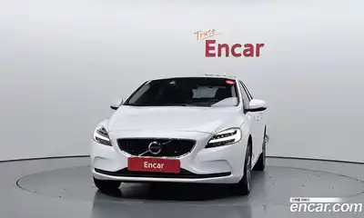 Volvo V40 2016 2.0 автомат (гидро), миниатюра 3