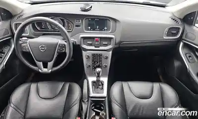 Volvo V40 2016 2.0 автомат (гидро), миниатюра 7