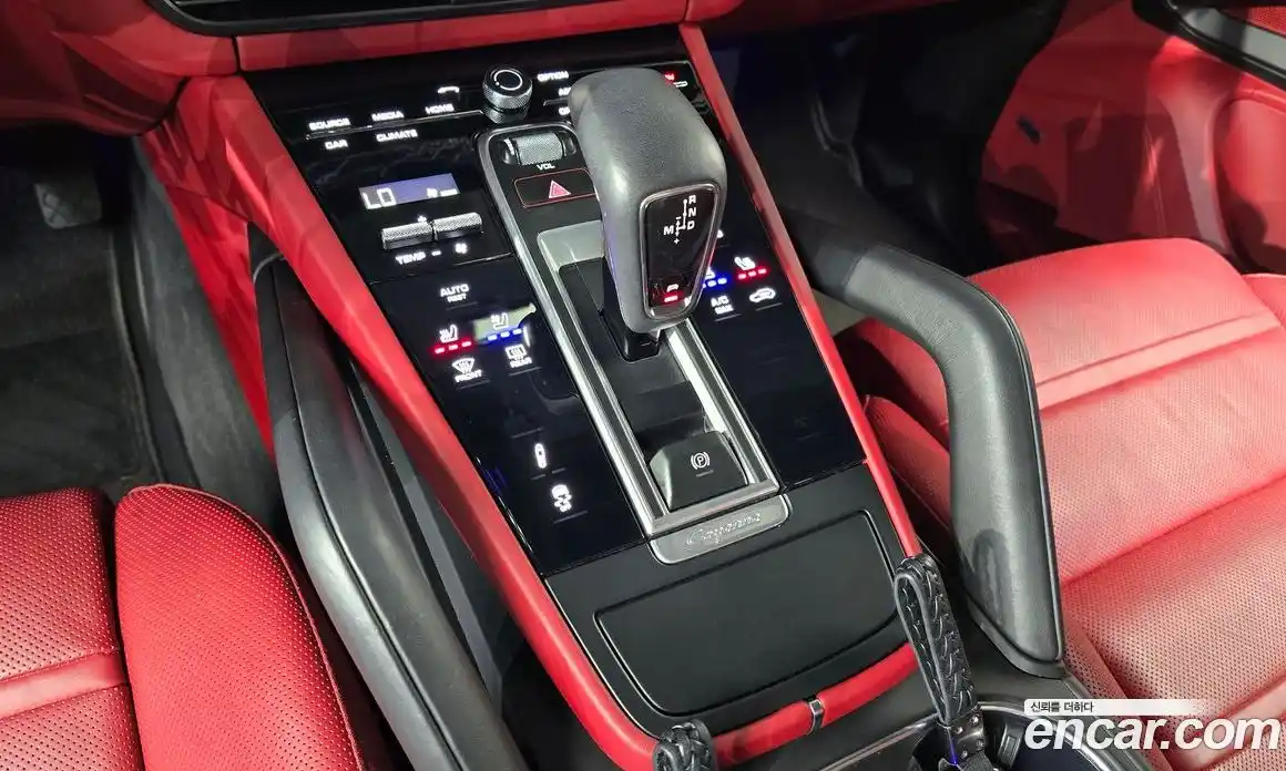Porsche Cayenne 2022 3.0 автомат (гидро), фото 12
