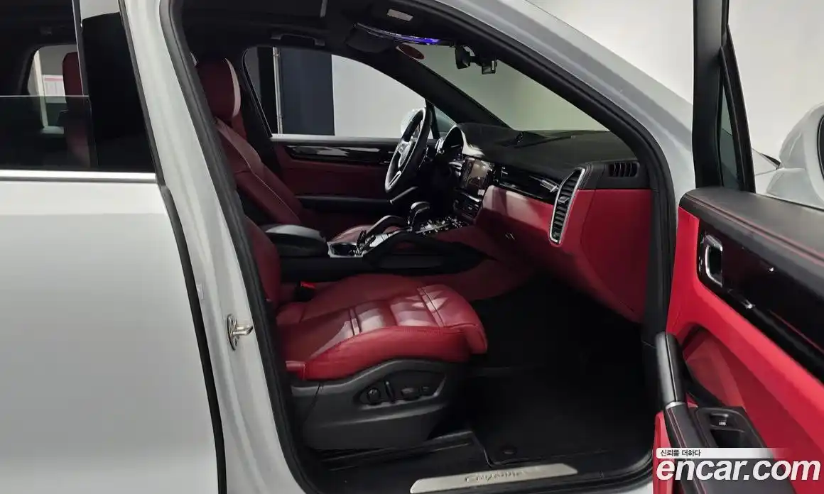 Porsche Cayenne 2022 3.0 автомат (гидро), фото 16