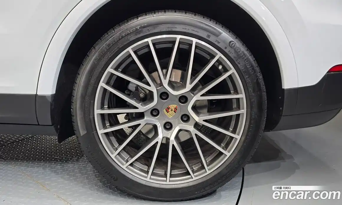 Porsche Cayenne 2022 3.0 автомат (гидро), фото 7
