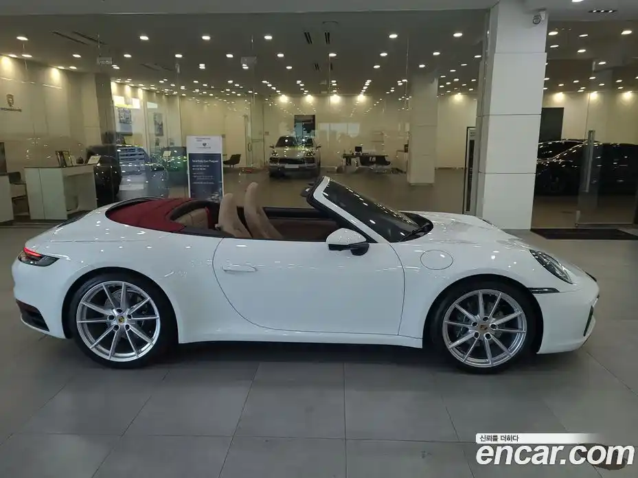 Porsche 911 2024 3.0 автомат (гидро), фото 19