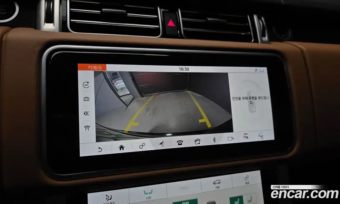 Land Rover Range Rover 2021 3.0 автомат (гидро), фото 21