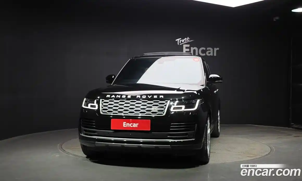 Land Rover Range Rover 2021 3.0 автомат (гидро), фото 3