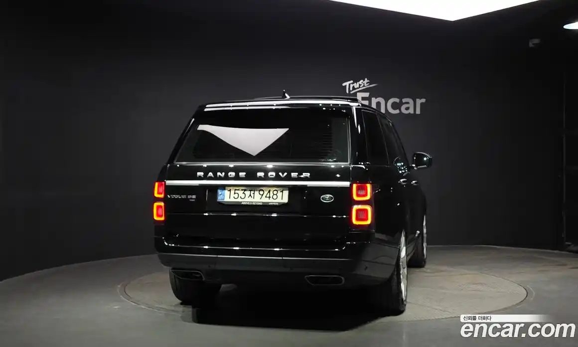 Land Rover Range Rover 2021 3.0 автомат (гидро), фото 4