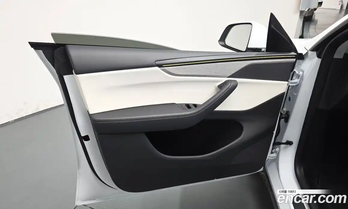 Tesla Model Y 2025 0.2 гидро, фото 13